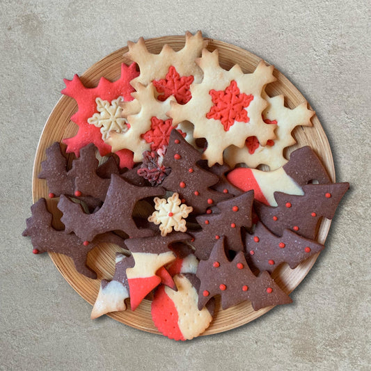Biscuits sablés de Noël au beurre et au chocolat - 6 à 10 biscuits - Cookie Jar Montreal
