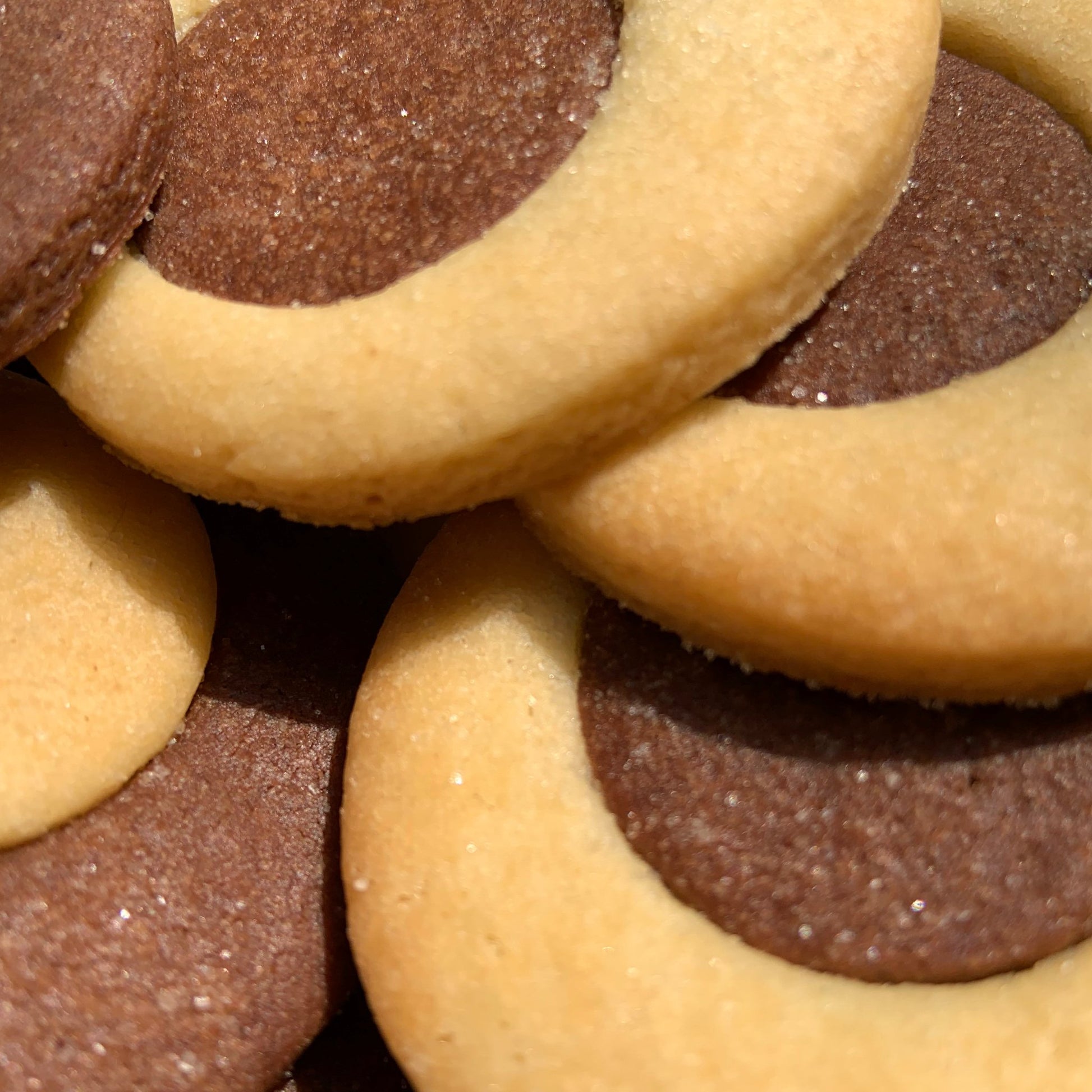 Biscuits au beurre saveurs vanille et chocolat